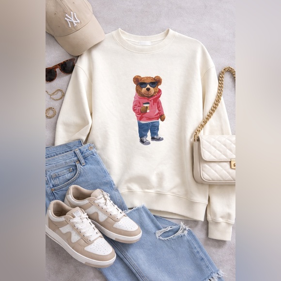 NWT Cream Crewneck Sweatshirt with Teddy Bear Graphic by Denim & Flower - Picture 6 of 7